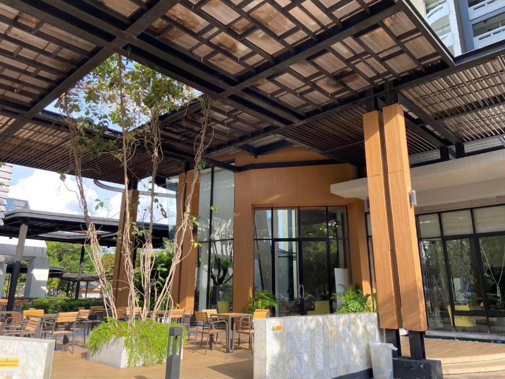 Hotel Dluxx Thammasat Pathum Thani Exterior foto