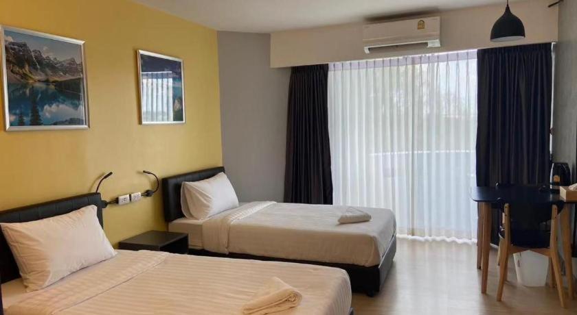 Hotel Dluxx Thammasat Pathum Thani Exterior foto