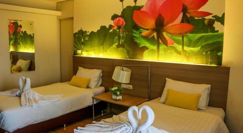 Hotel Dluxx Thammasat Pathum Thani Exterior foto